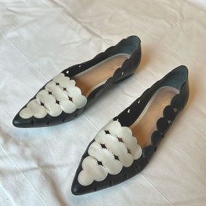 Rachel Zoe Scalloped Black And White Pointed Leat… - image 1